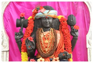 https://nithyananda.org/sites/default/files/photo-gallery/Nithyananda_Swami_28-7-13%20%288%29.JPG?1375043279