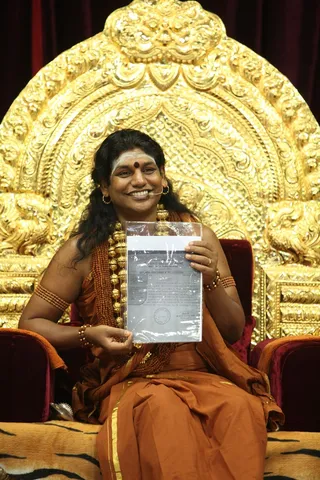 http://nithyananda.org/sites/default/files/photo-gallery/Nithyananda_Swami_28021339.JPG
