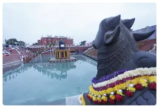Beautiful view of 21 feet Linga with Nandhi