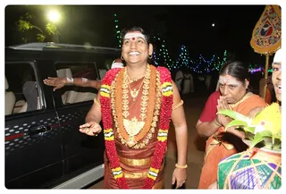 Swamiji Welcomed with purnakumba in the temple.