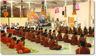 https://www.nithyananda.org/sites/default/files/photo-gallery/Nithyananda_Swami_Maheswara_Puja-14-10-13-3%20%285%29_0.JPG