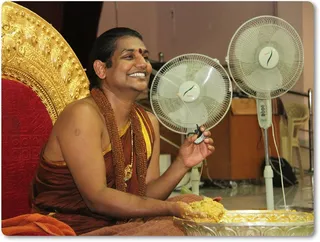 https://www.nithyananda.org/sites/default/files/photo-gallery/Nithyananda_Swami_Maheswara_Puja-14-10-13-3%20%288%29.JPG