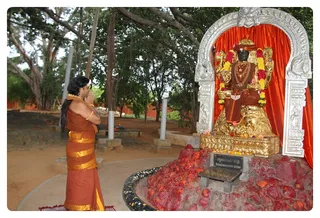 Swamiji with Dakshinamurthy
