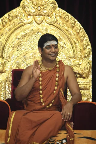 http://nithyananda.org/sites/default/files/photo-gallery/Nithyananda_swami_2.jpg