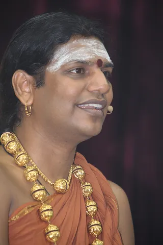 http://nithyananda.org/sites/default/files/photo-gallery/Nithyananda_swami_8.jpg