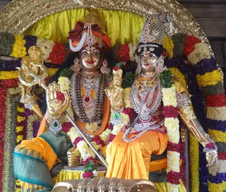 https://nithyananda.org/sites/default/files/photo-gallery/Nithyanandeswara%20and%20nithyanandeswari.jpg?1357628751