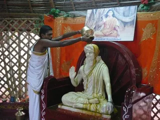 http://nithyananda.org/sites/default/files/photo-gallery/P1190283_0.JPG