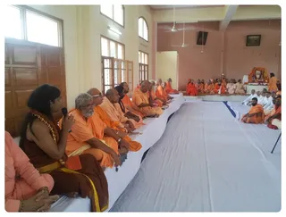 https://nithyananda.org/sites/default/files/photo-gallery/Paramahamsa%20Nithyananda%20Mahamandaleswar%20Haridwar%20-%202.jpg?1369415491