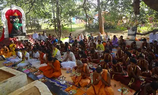 http://nithyananda.org/sites/default/files/photo-gallery/Puja%202_0.jpg