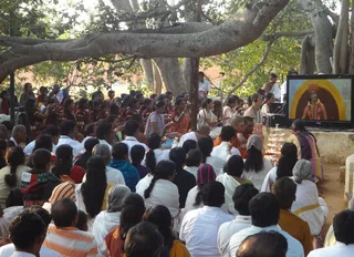 http://nithyananda.org/sites/default/files/photo-gallery/Puja4.jpg