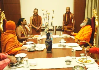 http://nithyananda.org/sites/default/files/photo-gallery/Swami_nithyananda_maheshwaranandapuri_MG_4279.JPG