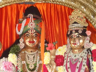 Nithyanandeswara and Nithyanandeswari