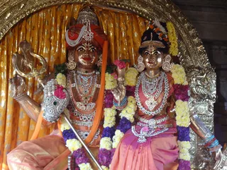 Nithyanandeswara and Nithyanandeswari