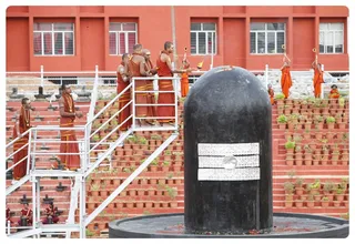 http://nithyananda.org/sites/default/files/photo-gallery/_MG_484210-6-2013-16.JPG