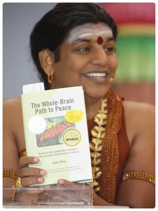 https://nithyananda.org/sites/default/files/photo-gallery/_MG_8025-25-6-131.JPG?1372226703