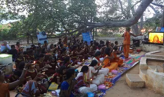 http://nithyananda.org/sites/default/files/photo-gallery/arathi3.jpg