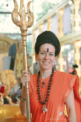 http://nithyananda.org/sites/default/files/photo-gallery/batch_2018-09Sep-28-nithyananda-diary_bengaluru-aadheenam_uttamotama-seva_7T9A7882.JPG