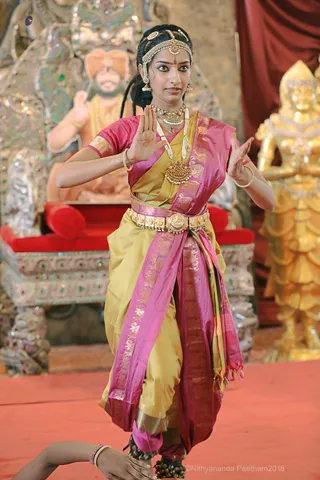 http://nithyananda.org/sites/default/files/photo-gallery/batch_2018-09Sep-28-nithyananda-diary_bengaluru-aadheenam_uttamotama-seva_7T9A8012.JPG