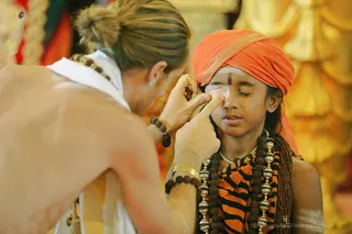 http://nithyananda.org/sites/default/files/photo-gallery/batch_2018-09Sep-29-nithyananda-diary_bengaluru-aadheenam_uttamotama-seva_7T9A8147.JPG