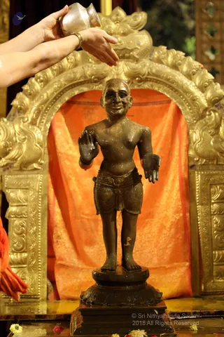 http://nithyananda.org/sites/default/files/photo-gallery/batch_2018-12Dec-23-nithyananda-diary_bengaluru-aadheenam_uttamotama-seva_7T9A9016.JPG