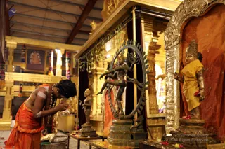 http://nithyananda.org/sites/default/files/photo-gallery/batch_2018-12Dec-23-nithyananda-diary_bengaluru-aadheenam_uttamotama-seva_7T9A9045.JPG
