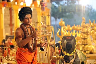 http://nithyananda.org/sites/default/files/photo-gallery/batch_2018-12Dec-23-nithyananda-diary_bengaluru-aadheenam_uttamotama-seva_7T9A9073.JPG