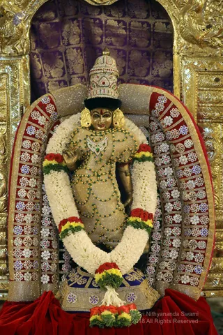http://nithyananda.org/sites/default/files/photo-gallery/batch_2018-12Dec-23-nithyananda-diary_bengaluru-aadheenam_uttamotama-seva_7T9A9080.JPG