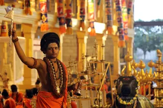 http://nithyananda.org/sites/default/files/photo-gallery/batch_2018-12Dec-23-nithyananda-diary_bengaluru-aadheenam_uttamotama-seva_7T9A9091.JPG