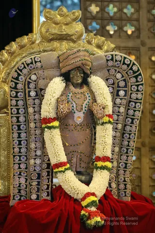 http://nithyananda.org/sites/default/files/photo-gallery/batch_2018-12Dec-23-nithyananda-diary_bengaluru-aadheenam_uttamotama-seva_7T9A9112.JPG