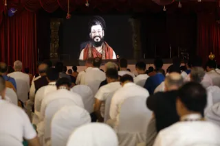 http://nithyananda.org/sites/default/files/photo-gallery/batch_2018-12Dec-25-nithyananda-diary_bengaluru-aadheenam_uttamotama-seva_7T7A9487.JPG