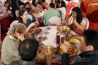 http://nithyananda.org/sites/default/files/photo-gallery/batch_2018-12Dec-25-nithyananda-diary_bengaluru-aadheenam_uttamotama-seva_7T7A9555.JPG