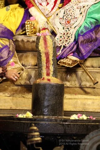 http://nithyananda.org/sites/default/files/photo-gallery/batch_2018-12Dec-25-nithyananda-diary_bengaluru-aadheenam_uttamotama-seva_7T9A9433.JPG