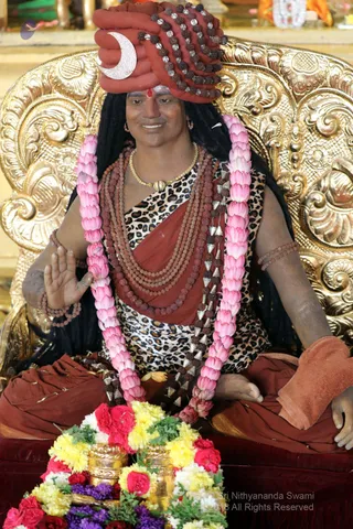 http://nithyananda.org/sites/default/files/photo-gallery/batch_2018-12Dec-25-nithyananda-diary_bengaluru-aadheenam_uttamotama-seva_7T9A9455.JPG