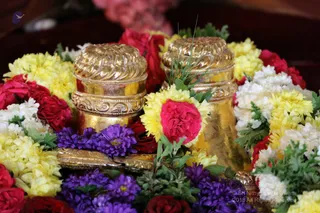 http://nithyananda.org/sites/default/files/photo-gallery/batch_2018-12Dec-25-nithyananda-diary_bengaluru-aadheenam_uttamotama-seva_7T9A9657.JPG