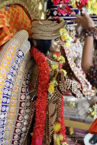 http://nithyananda.org/sites/default/files/photo-gallery/batch_2018-12Dec-26-nithyananda-diary_bengaluru-aadheenam_uttamotama-seva_7T9A0103.JPG