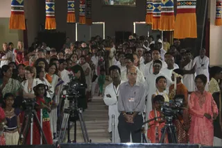 Devotees Waiting For Swamij's Blessings