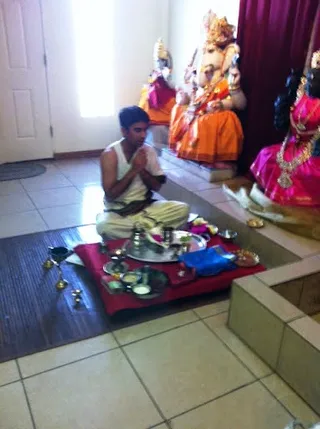 http://nithyananda.org/sites/default/files/photo-gallery/photo%20%2814%29_0.JPG