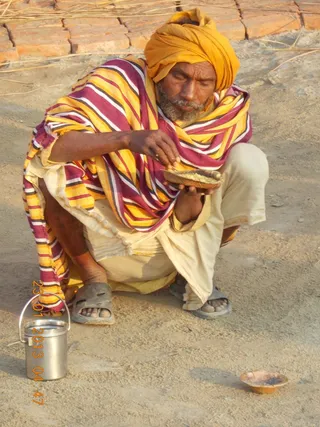 http://nithyananda.org/sites/default/files/photo-gallery/prasad04.jpg