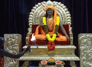 Arathi to Swamis Pratyaksha Murthy