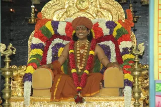 http://nithyananda.org/sites/default/files/photo-gallery/swami1_1.jpg