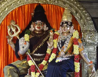 Nithyanandeswara and Nithyanandeswari