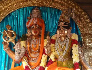 Nithyanandeswara and Nithyanandeswari