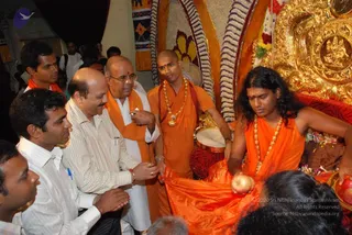 20080717 more darshan 0357 CMP WM.jpg