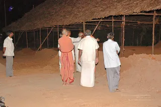 April 2008 - Making Of Kailaasa In Tiruvannamalai