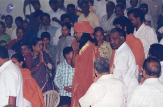 October 28 - 1 November 2004 - Mass Living Enlightenment Initiations in Tiruvannamalai
