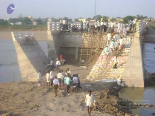 September 2006 - Sindhanur flood relief
