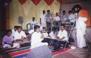 OCtober 6, 7, 8 2004 - 3 Mass Living Enlightenment Initiation conventions at Kancheepuram