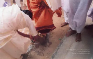 2005 - Visit to Devotee House in Rasipuram Pattanam
