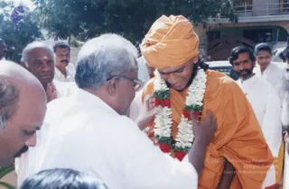 January 04 2004 - Mass Living ENlightenment initiation in Coimbatore
