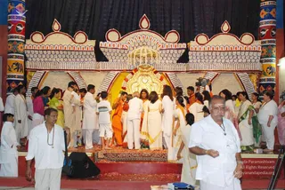 20080717 darshan 0738 CMP WM.jpg